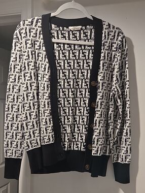 Authentic Fendi Monochrome FF Monogram Knit Cardigan - Black & White Size 40
